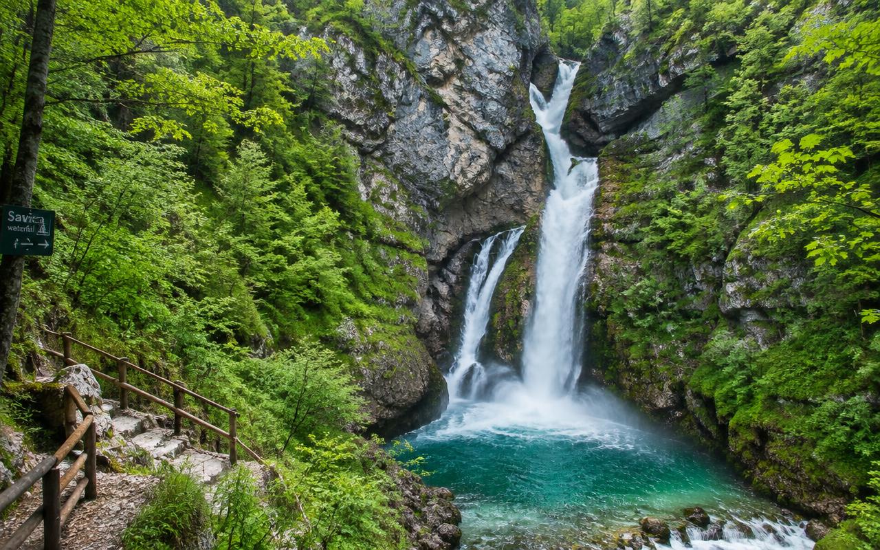 Bled & Bohinj Private Day Trip photo 4
